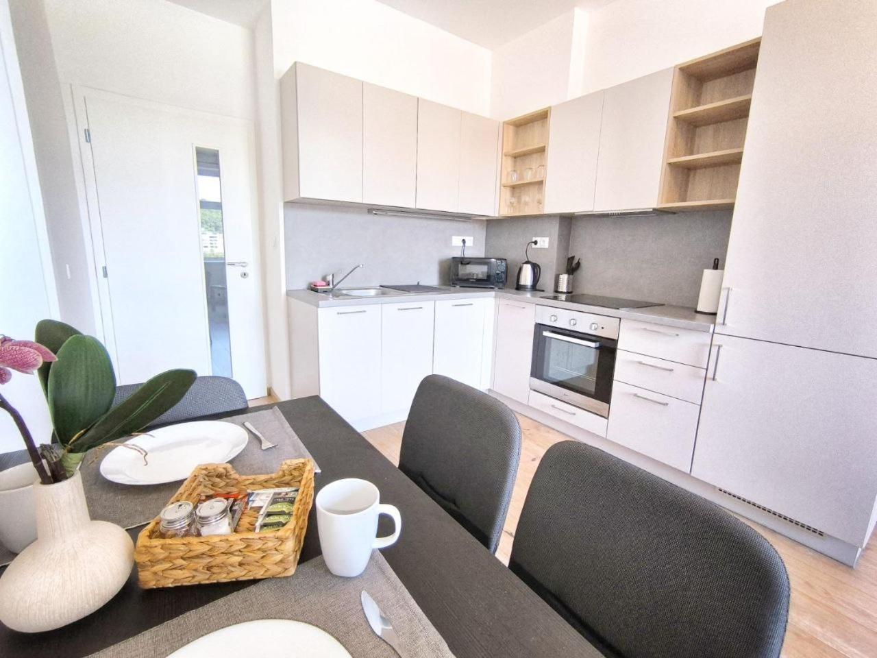Isabel'S Suites Praga Zewnętrze zdjęcie
