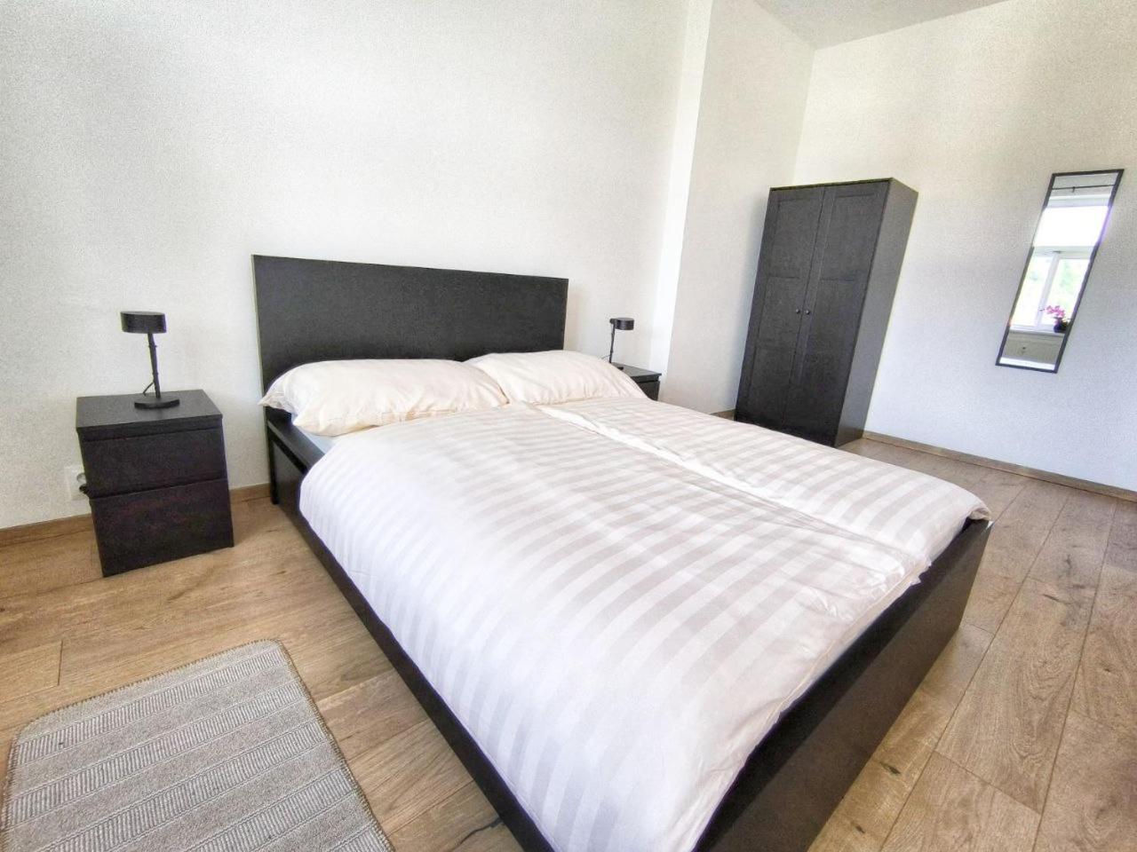Isabel'S Suites Praga Zewnętrze zdjęcie